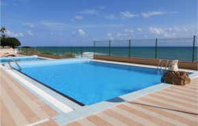 Stunning Apartment In Cala Del Moro - Torrev